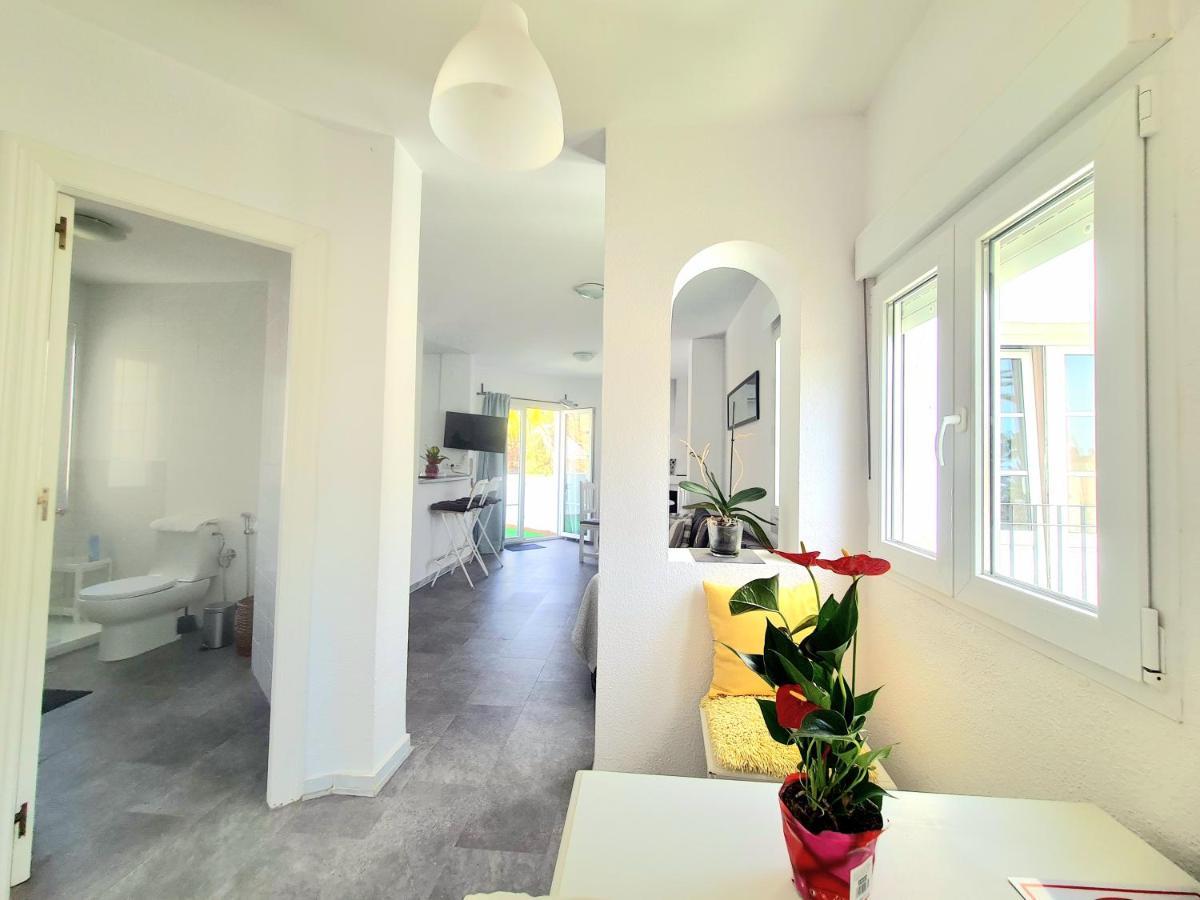 Apartamento Con Vistas Al Campo De Golf Y Piscina Apartment ฟูเอนฮิโรลา ภายนอก รูปภาพ