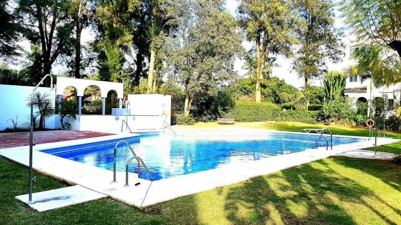 Apartamento Con Vistas Al Campo De Golf Y Piscina Apartment ฟูเอนฮิโรลา ภายนอก รูปภาพ